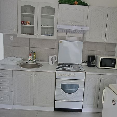 Apartmani Ana-Lora Lopar Ngoại thất bức ảnh