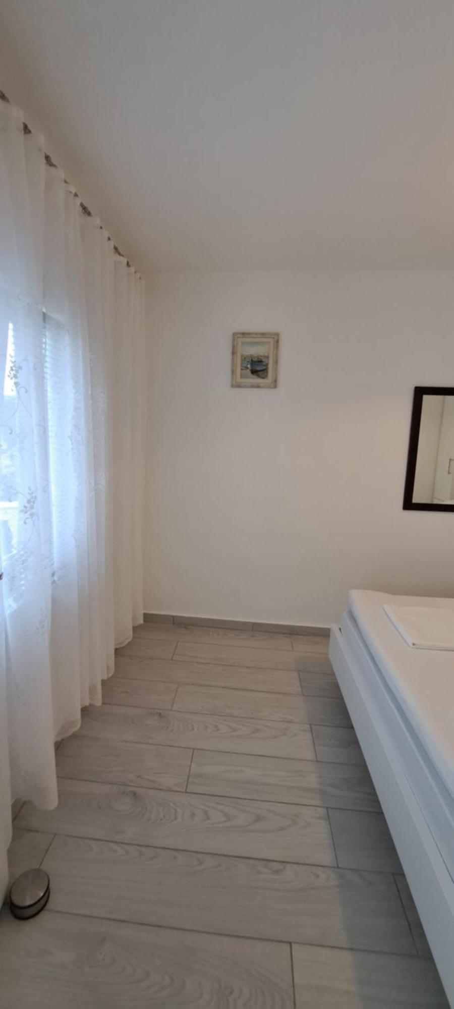 Apartmani Ana-Lora Lopar Ngoại thất bức ảnh