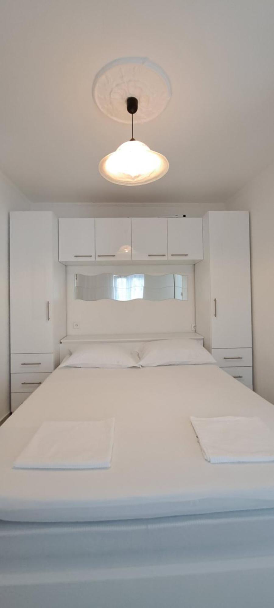 Apartmani Ana-Lora Lopar Ngoại thất bức ảnh