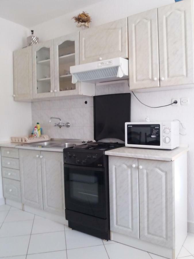 Apartmani Ana-Lora Lopar Ngoại thất bức ảnh
